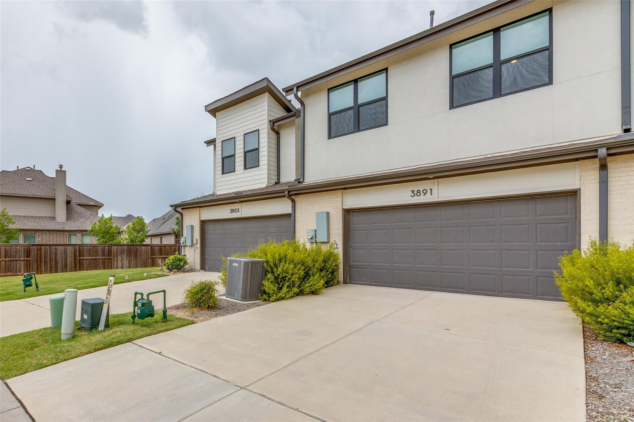 Building Photo - 3891 Pine Leaf Ln