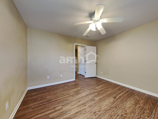 Building Photo - 3516 Medlock Ter