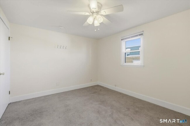 Building Photo - 194 Cherry St