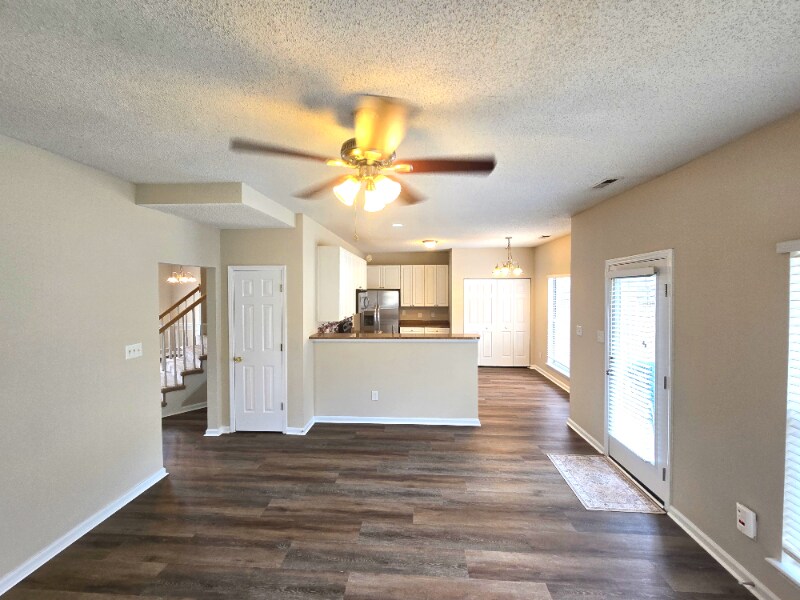 Building Photo - 14522 Cinnamon Field Rd