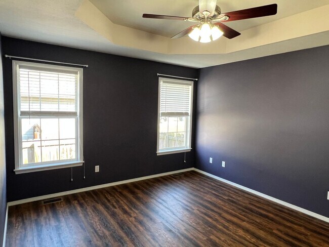 Building Photo - 3 Bed / 2 Bath Springfield Address, Republic Schools