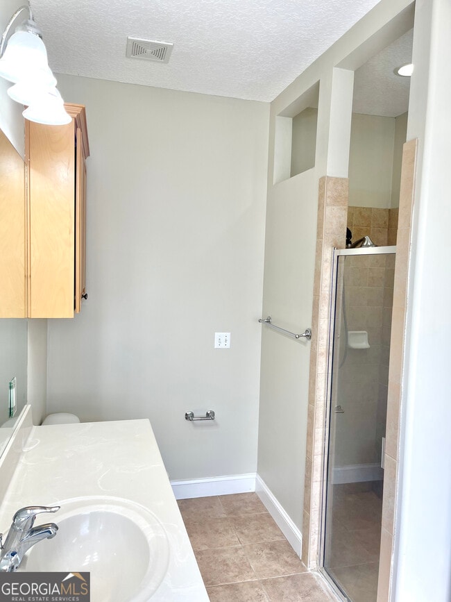 Building Photo - 39 Coastal Walk