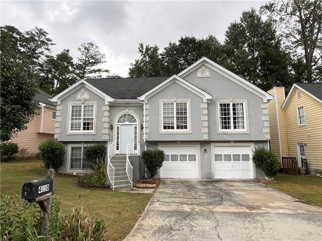 Primary Photo - 4110 Sugar Mill Dr