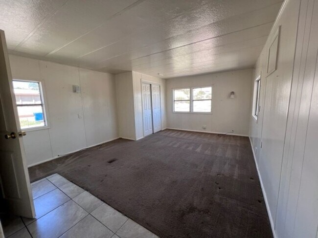 Building Photo - 1288 Pima Way