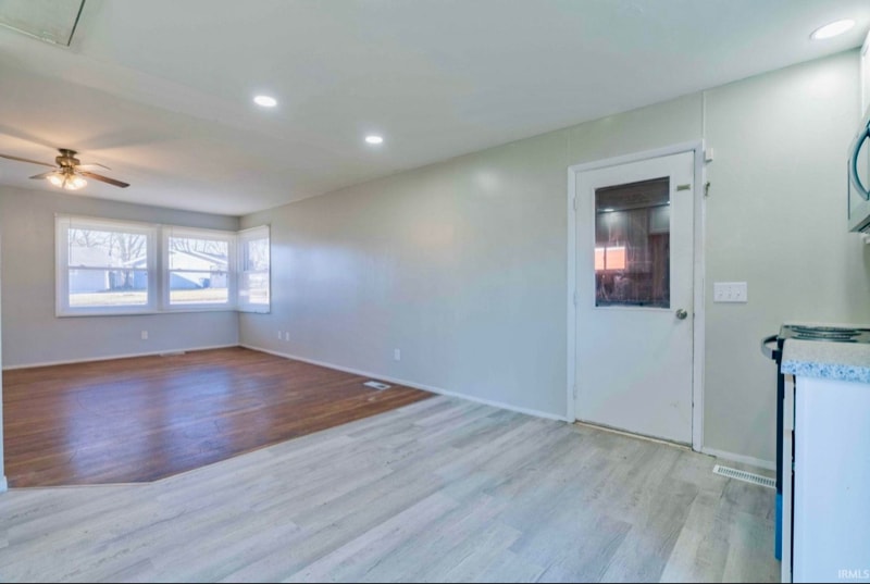 Building Photo - 3227 S Koldyke Dr