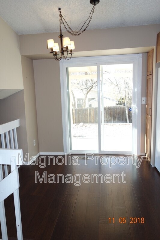 Building Photo - 5910 Bourke Dr