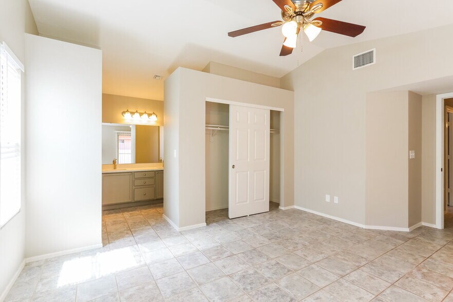 Building Photo - 2999 W Sky Ranch Trail