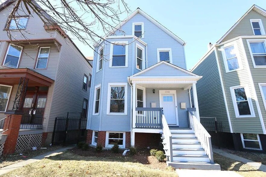 Building Photo - 2218 Lawndale Ave