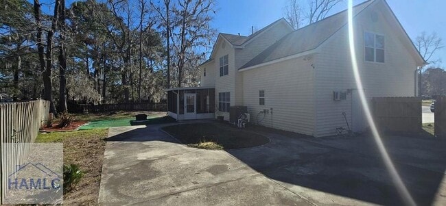 Building Photo - 22 Avocet Way