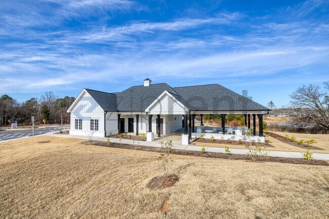 Building Photo - 1467 Hasse Ave