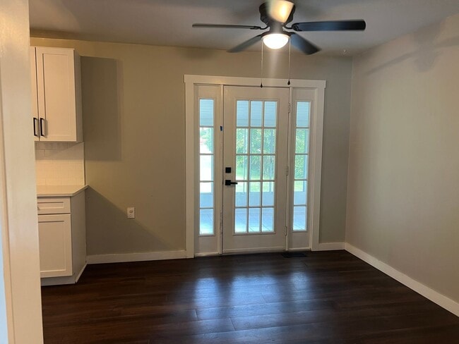 Building Photo - Beautiful one level home in JC!