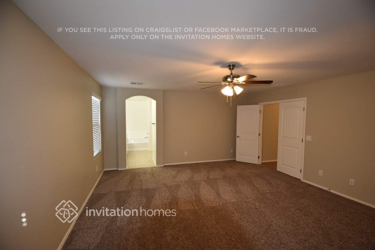 Building Photo - 1344 E Palomino Way