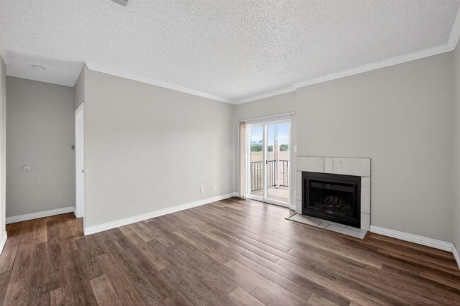 Building Photo - 12166 Metric Blvd