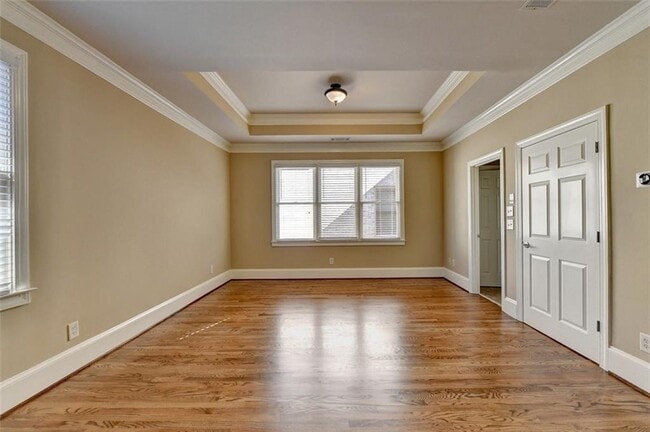 Building Photo - 11636 Parkside Ave