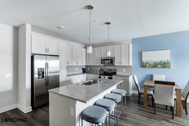 Building Photo - 918 Aventine Dr