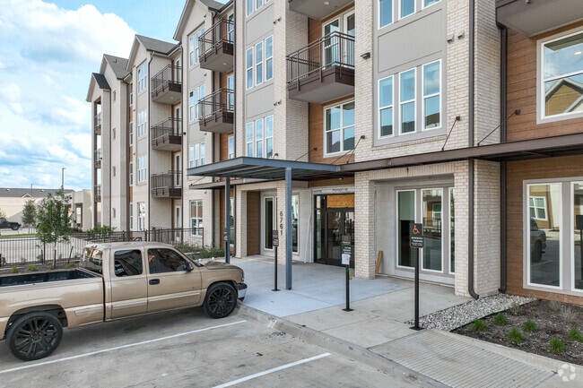 Entrance - Kessler