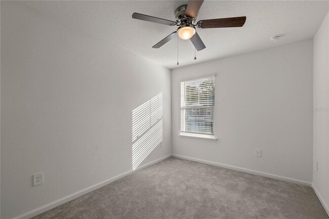 Building Photo - 3600 SE 37th Ct