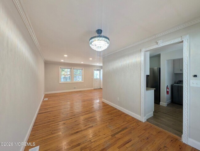 Building Photo - 73 S Shore Dr