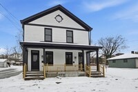 Building Photo - 131 S C St