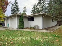 Building Photo - 2BR/1BA Duplex in Desirable West Olympia Location