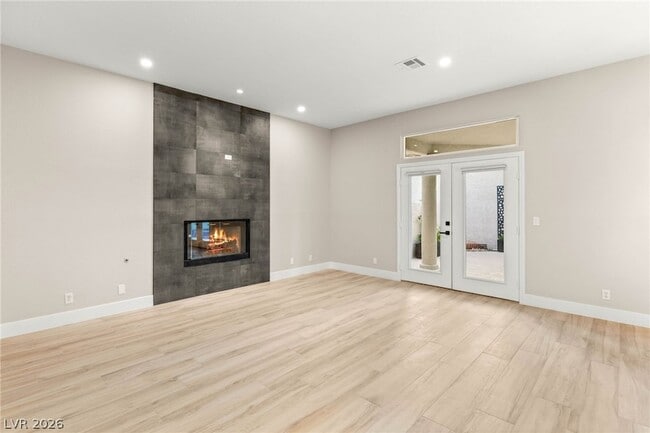 Building Photo - 1605 Shadow Rock Dr