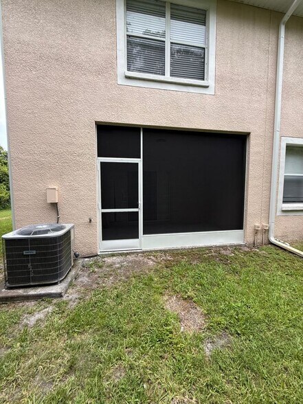 Building Photo - 30316 Elderwood Dr