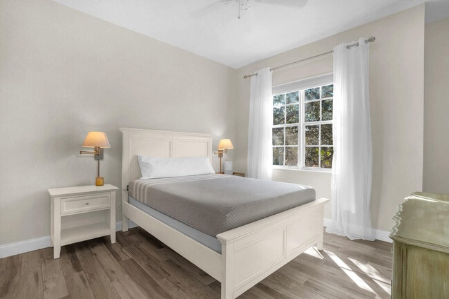 Building Photo - 4971 Bonsai Cir