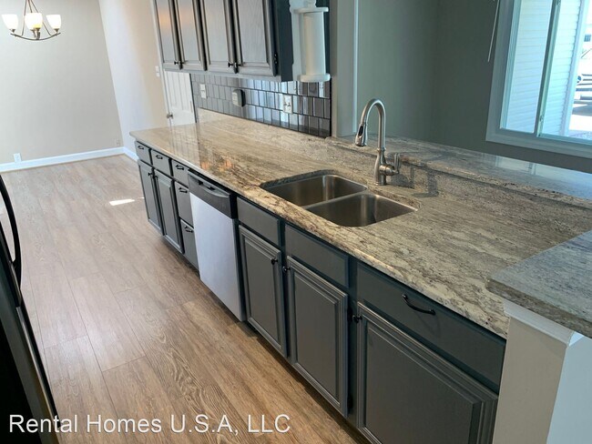 Building Photo - 3 br, 2 bath House - 1877 Tolstoy Drive