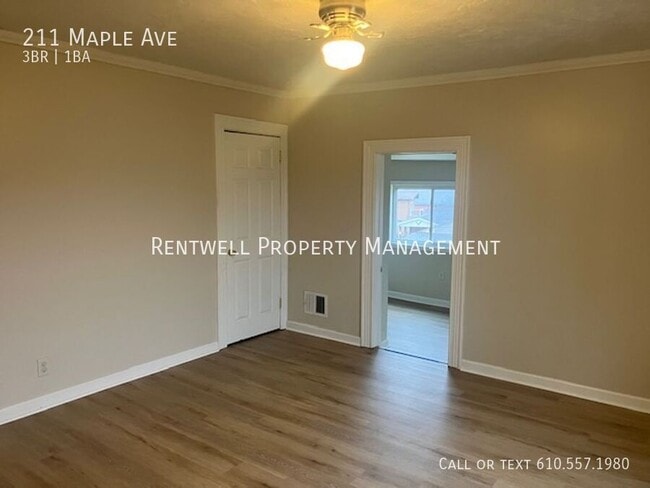 Building Photo - 211 Maple Ave