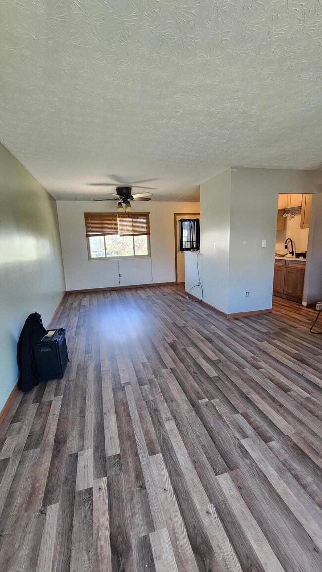 Building Photo - 620 Mistletoe Ct