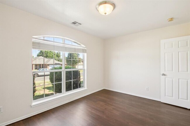 Building Photo - 8212 NW 84th St