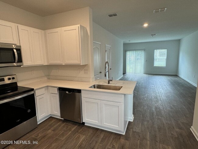 Building Photo - 9098 Alpine Aster Rd