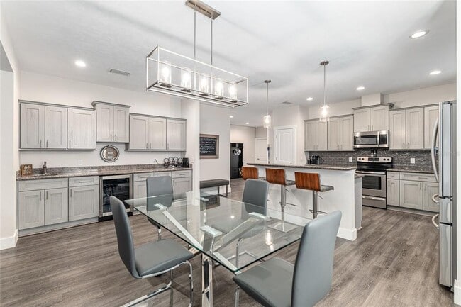 Building Photo - 1412 NW 121st Way