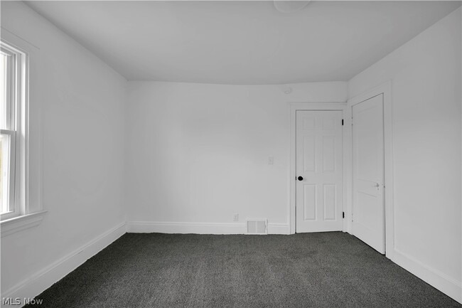 Building Photo - 13609 Edgewood Ave