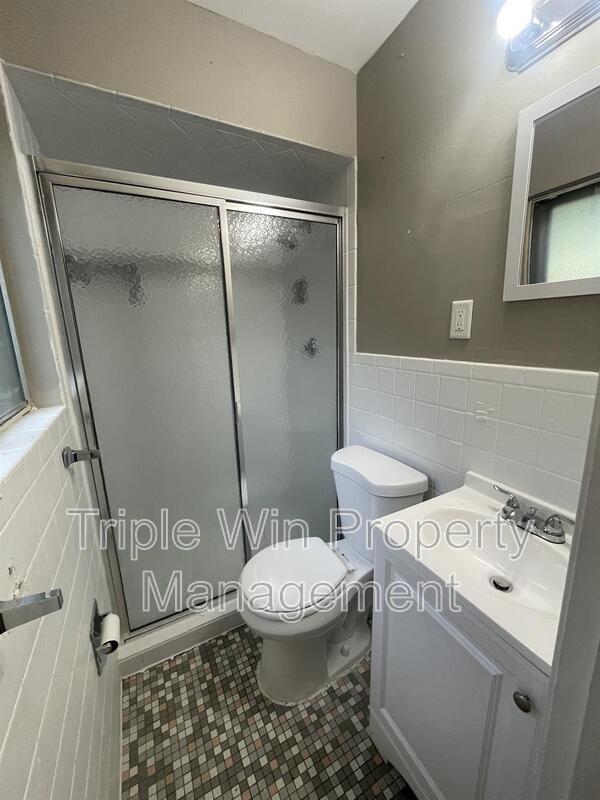 Building Photo - 11930 N Ranch Dr