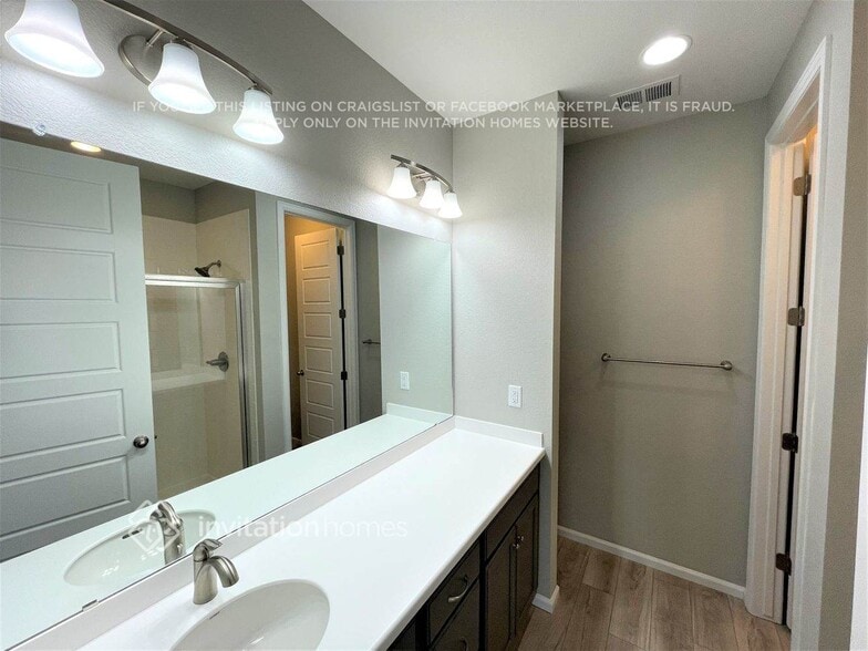 Building Photo - 46 S Edge Cliff St