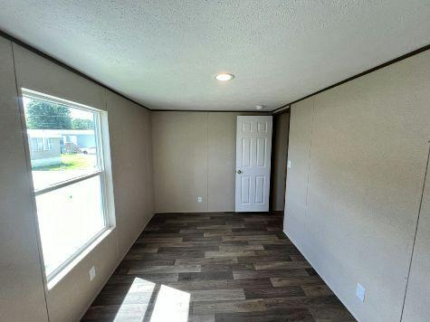 Building Photo - 151 Lakeside Garden Cir