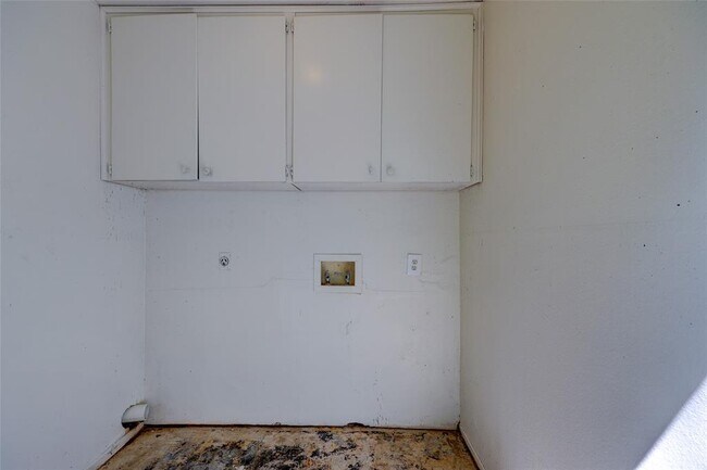 Building Photo - 3438 Willowrun Dr