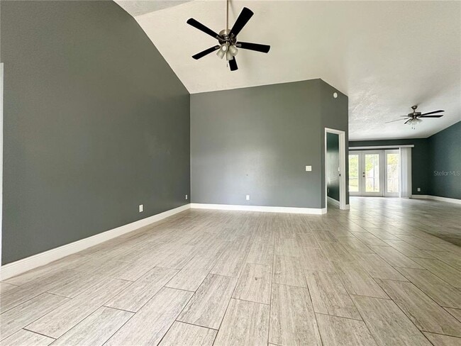 Building Photo - 1516 Crosswind Cir