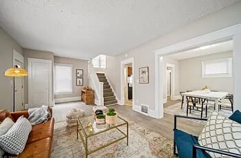 Building Photo - 893 Delia Ave