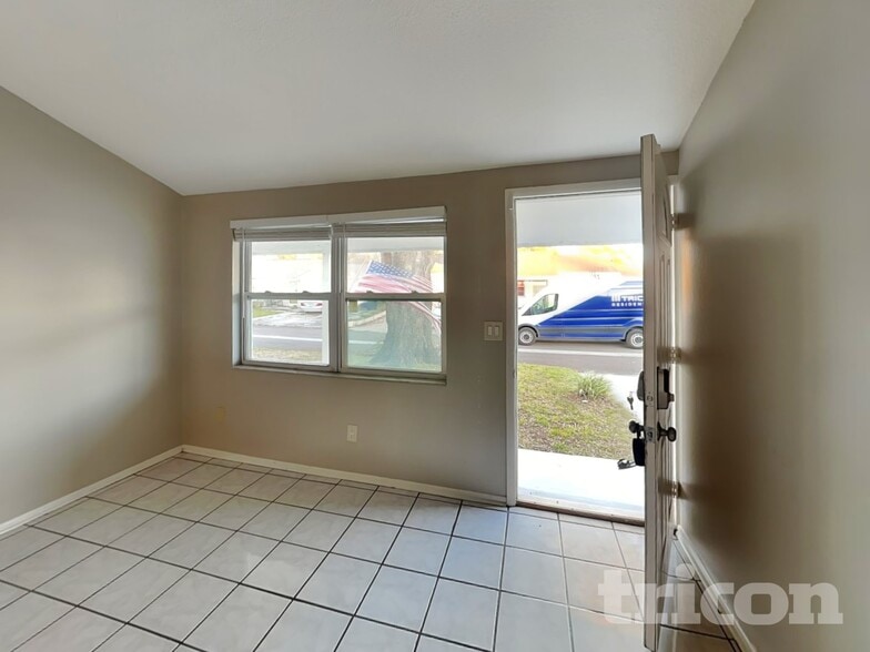 Building Photo - 8504 Willow Forest Ct