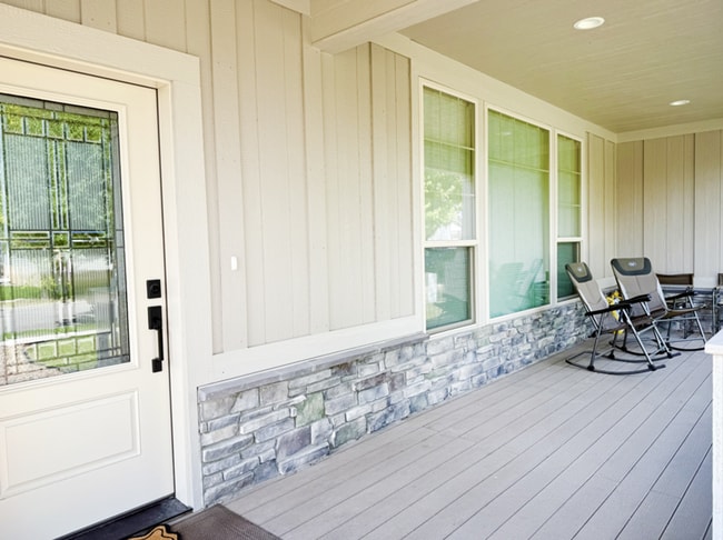 Building Photo - Beautifully Designed 3 Bed Home