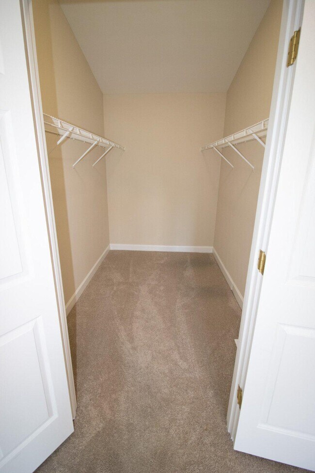 Building Photo - 7822 Rolling Vista Ct