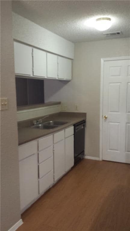Building Photo - *2 Bed/2 Bath Near The Domain and Arboretum*