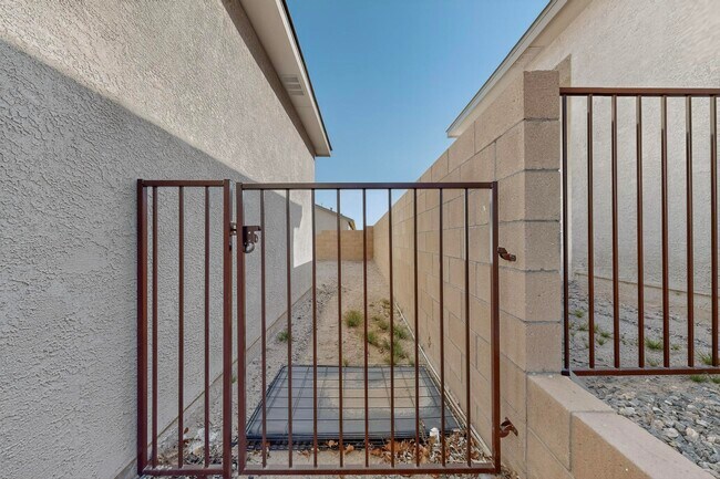 Building Photo - 10650 Valedon Ln SW