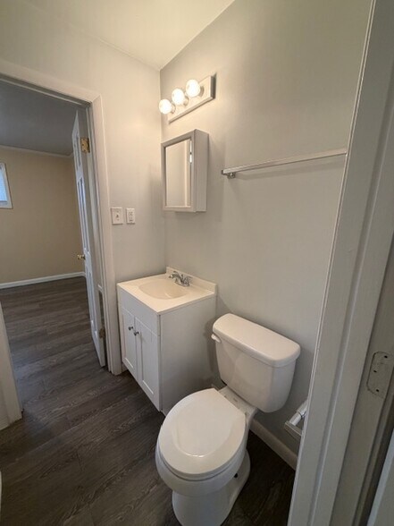 Building Photo - 3304 Martin Ave