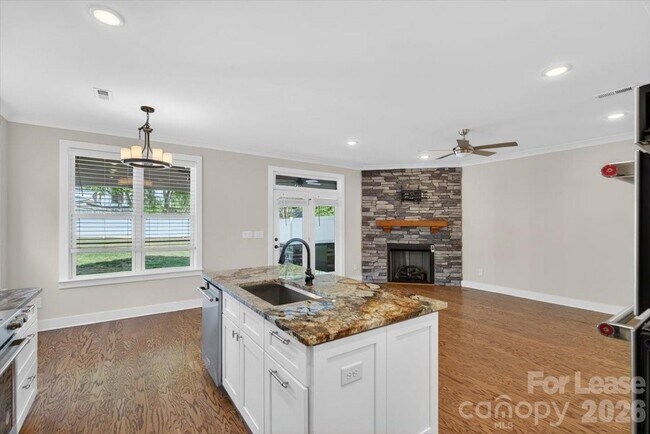 Building Photo - 5201 Valley Stream Rd