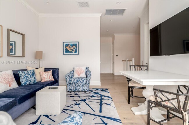 Building Photo - 11269 SE Blair Ln