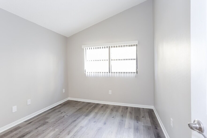 Building Photo - 154 Chelsea Ct