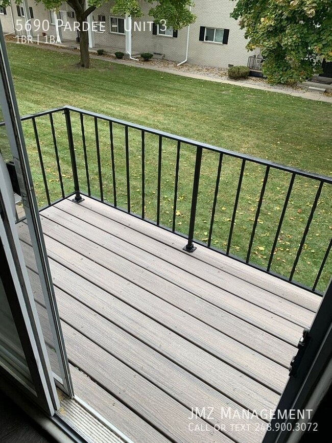 Building Photo - 5690 Pardee-Unit 3